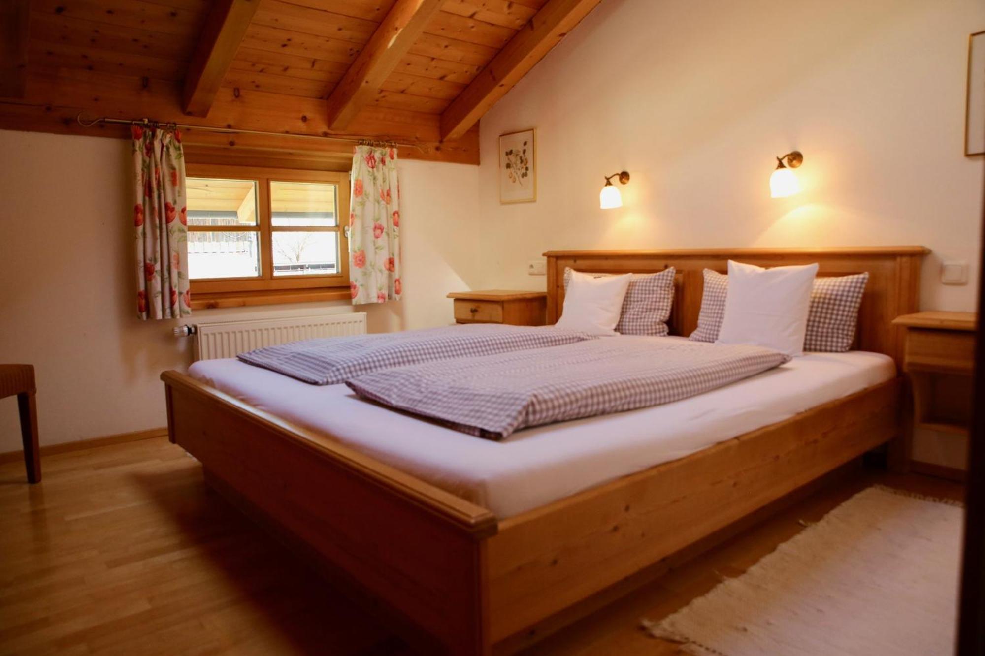 Ferienwohnung Berghof Heger Peißenberg Zimmer foto